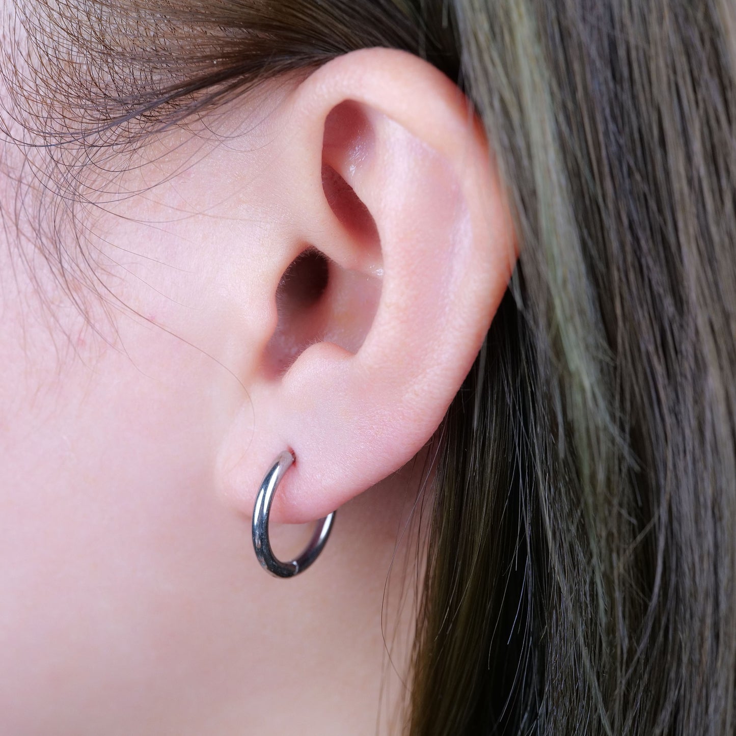 Limerencia Hypoallergenic Pure Titanium Pairs Small Huggie Hoop Earrings, Lightweight Cartilage Hoops Small Cubic Zirconia Cuff Earrings Mini Piercing Jewelry for Women (8mm, No stones)