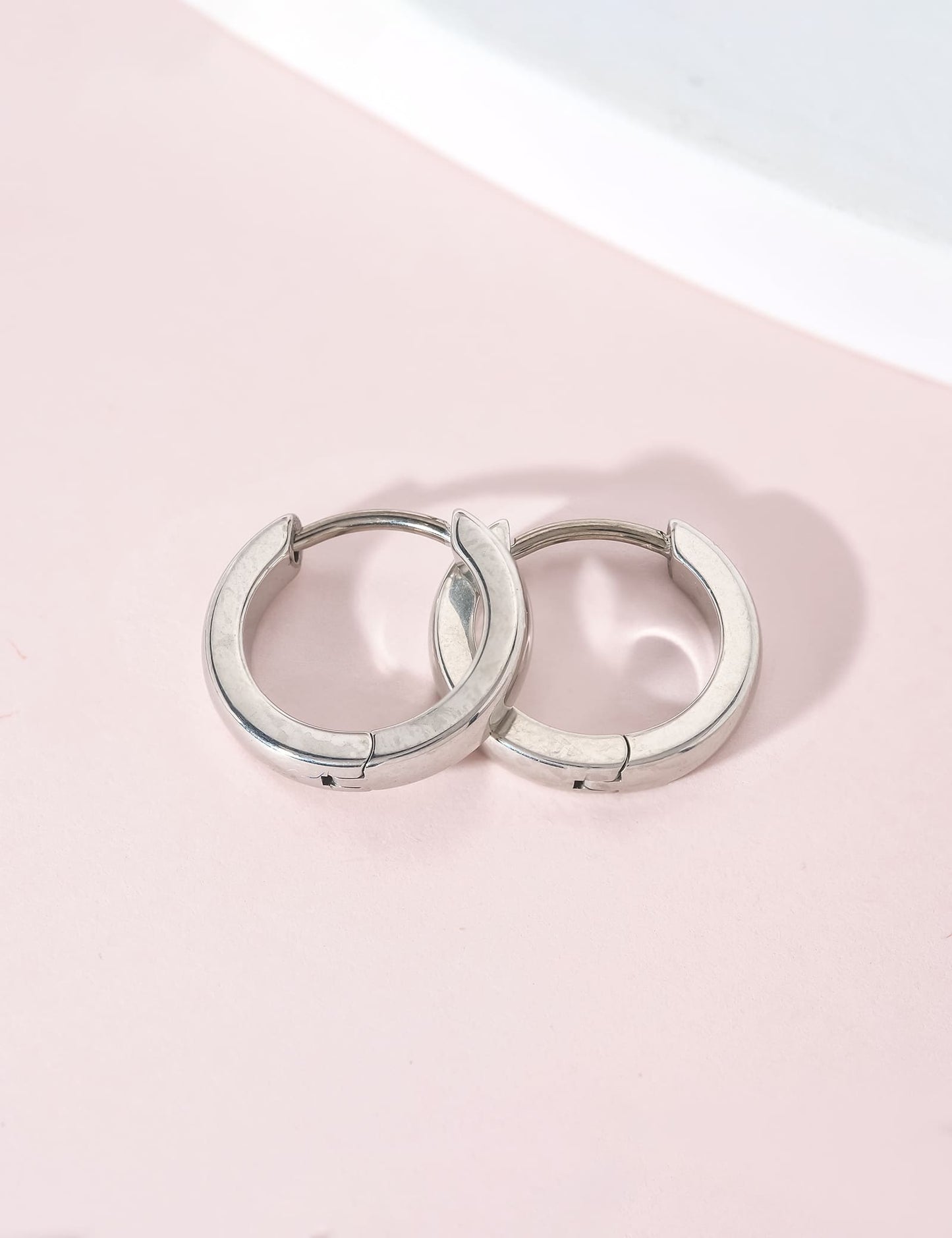 Orecchini cerchio huggie in titanio puro G23 ipoallergenico Limerencia per donna, adatti orecchie sensibili (10 millimetri)
