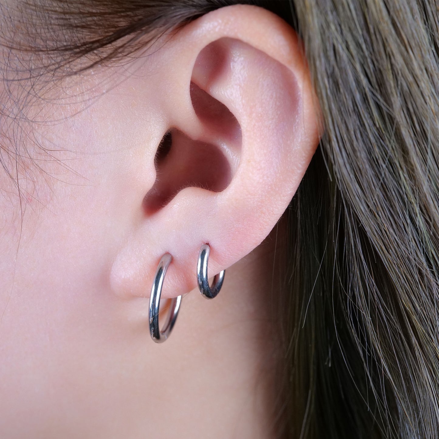 Limerencia Hypoallergenic Pure Titanium Pairs Small Huggie Hoop Earrings, Lightweight Cartilage Hoops Small Cubic Zirconia Cuff Earrings Mini Piercing Jewelry for Women (8mm, No stones)