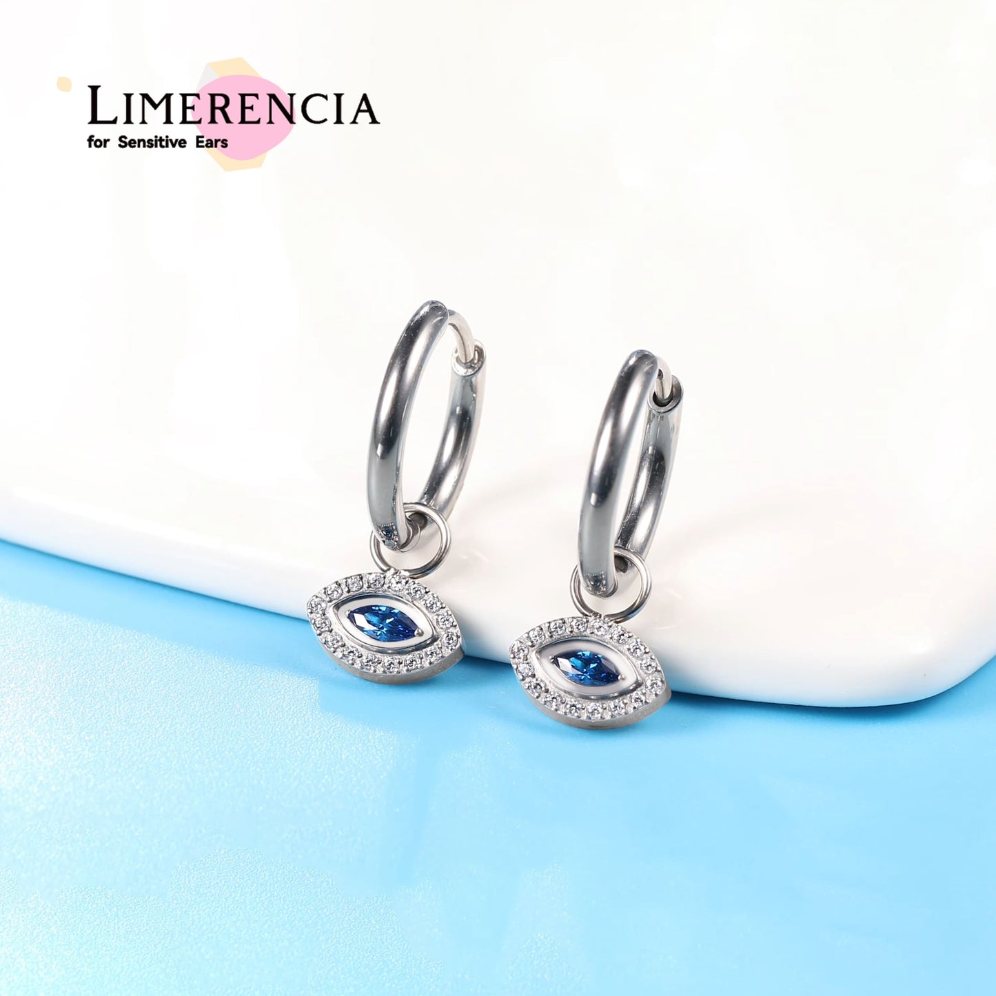Limerencia Hypoallergene Ohrringe aus reinem Titan mit leichten Dangle Huggie-Ohrringen für Damen | Vertikaler Balken, Kreuz, Mond, Blitz | Zarte Ohrringe (Böser Blick)