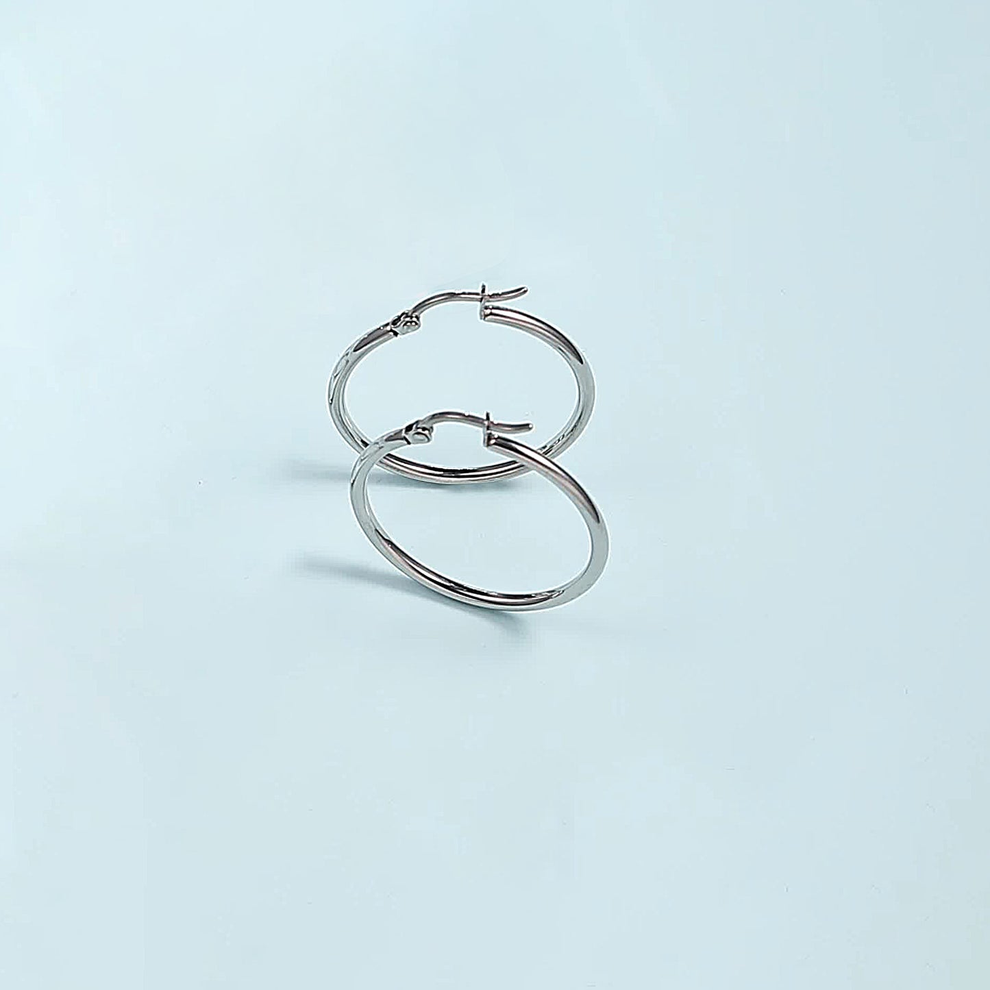 TitanHeart Titanium Hoop Earrings Hypoallergenic - Implant Grade Pure Titanium G23 Lightweight Big Hoops for Women Sensitive Ears (30 Millimeter,Sliver)