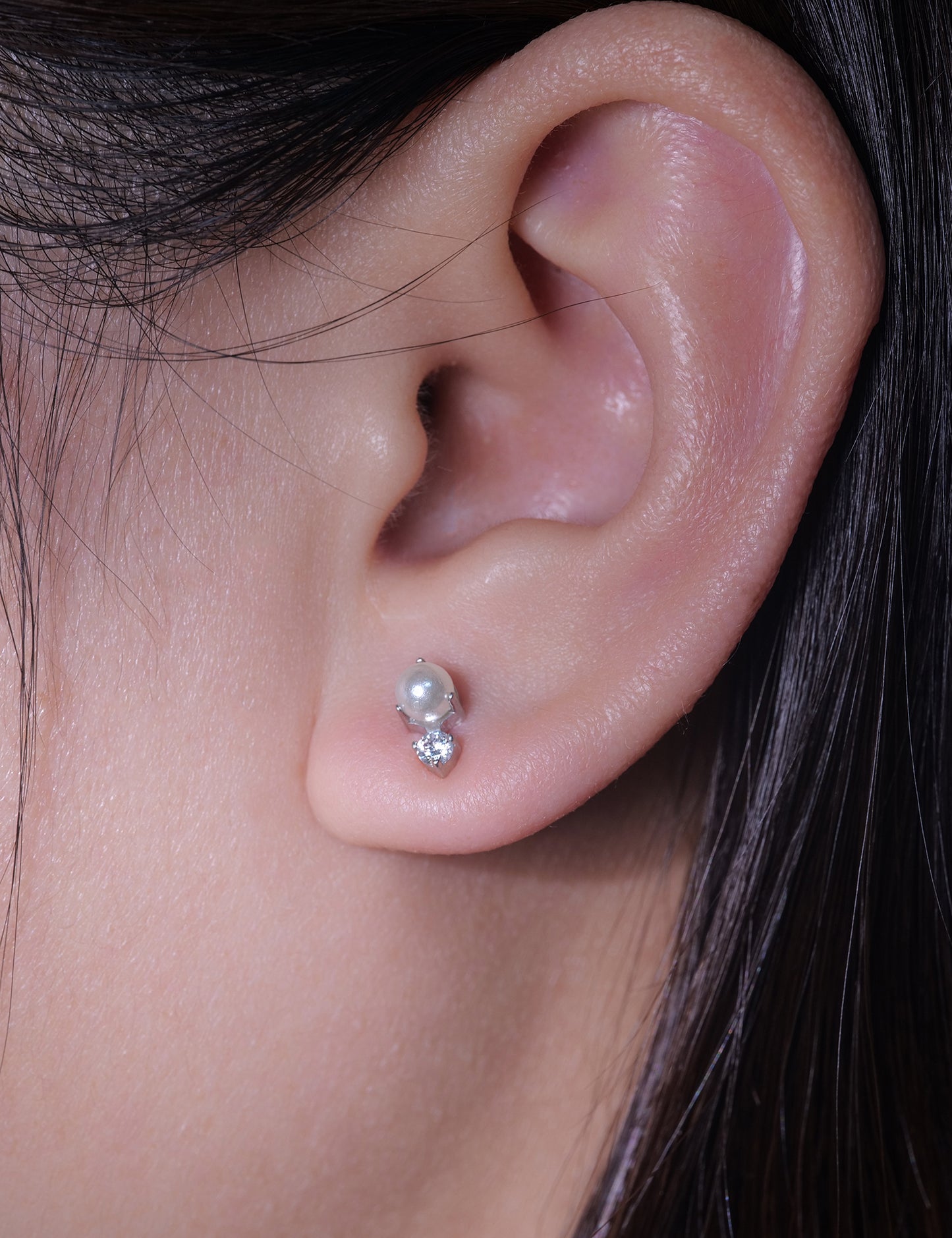 Pendientes hipoalergénicos de titanio puro Limerencia G23 | Joyería de titanio de grado implante CZ + Pearl F136 para orejas sensibles