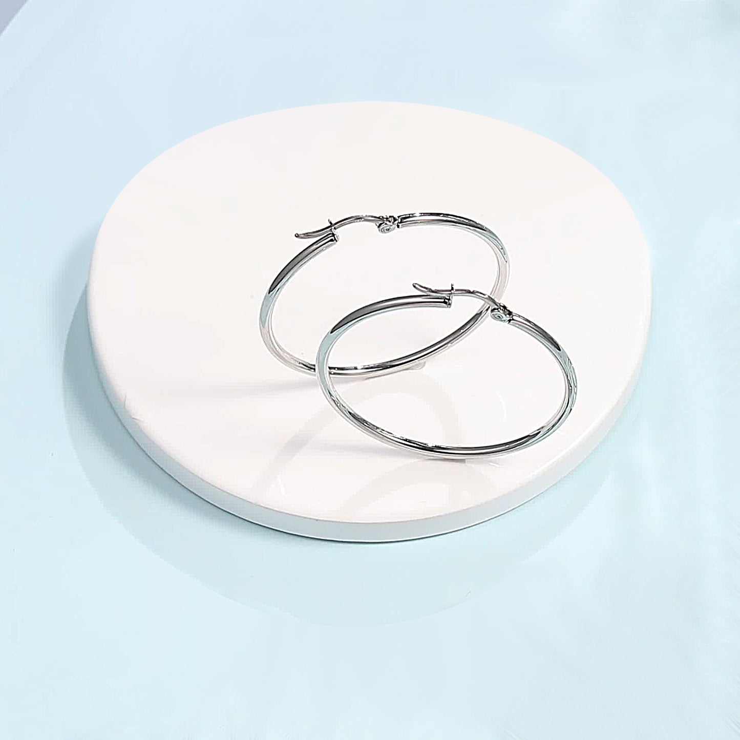 TitanHeart Titanium Hoop Earrings Hypoallergenic - Implant Grade Pure Titanium G23 Lightweight Big Hoops for Women Sensitive Ears (30mm)