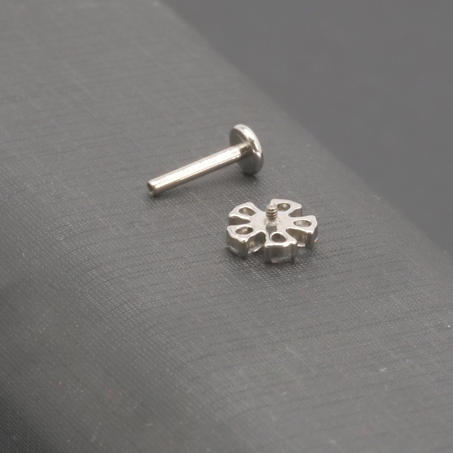 limerencia F136 Titanium Hypoallergenic Piercing Jewelry 18G 6mm 8mm 10mm For Tragus,Helix,Conch,Cartilage,Lip,Implant Grade Flat Back Internally Threaded Stud Earrings (Flower 1pc)