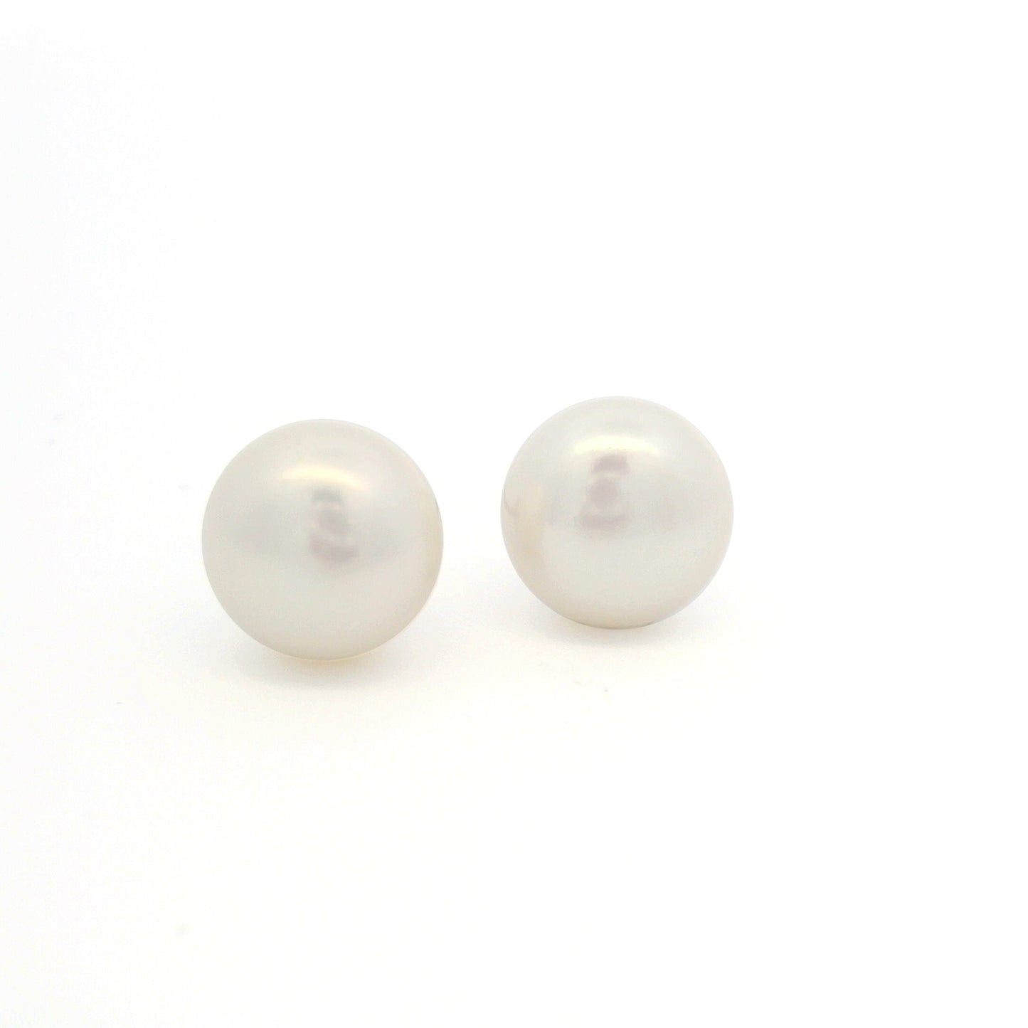 Pendientes de perlas cultivadas de agua dulce blancas seleccionadas a mano de titanio puro hipoalergénico Limerencia Studs G23 Piercing de grado implante