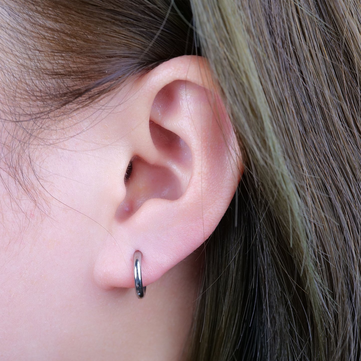 Limerencia Hypoallergenic Pure Titanium Pairs Small Huggie Hoop Earrings, Lightweight Cartilage Hoops Small Cubic Zirconia Cuff Earrings Mini Piercing Jewelry for Women (8mm, No stones)