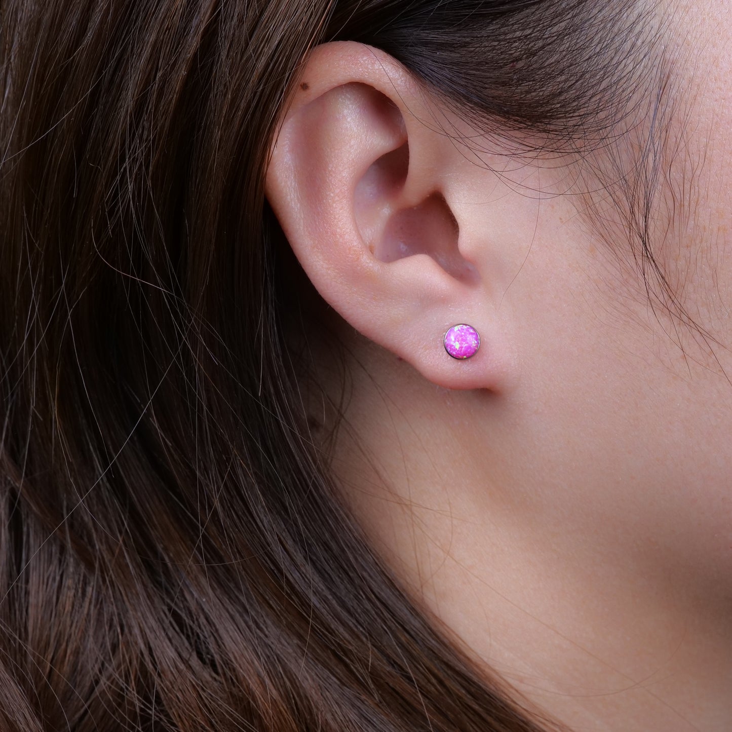 Limerencia Orecchini Ipoallergenici in Titanio Puro | Orecchini Borchia con Opale | Stile Minimalista, Grado Impiantabile | Gioiello Delicato Ideale per Orecchie Sensibili