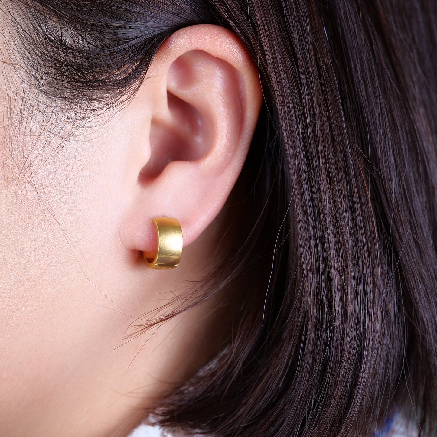 Limerencia Hypoallergenic Implant Grade Titanium F136 Hoop Chunky Earrings,Wide Thick Huggie Earrings G23 for Women Sensitive Ears (Gold)