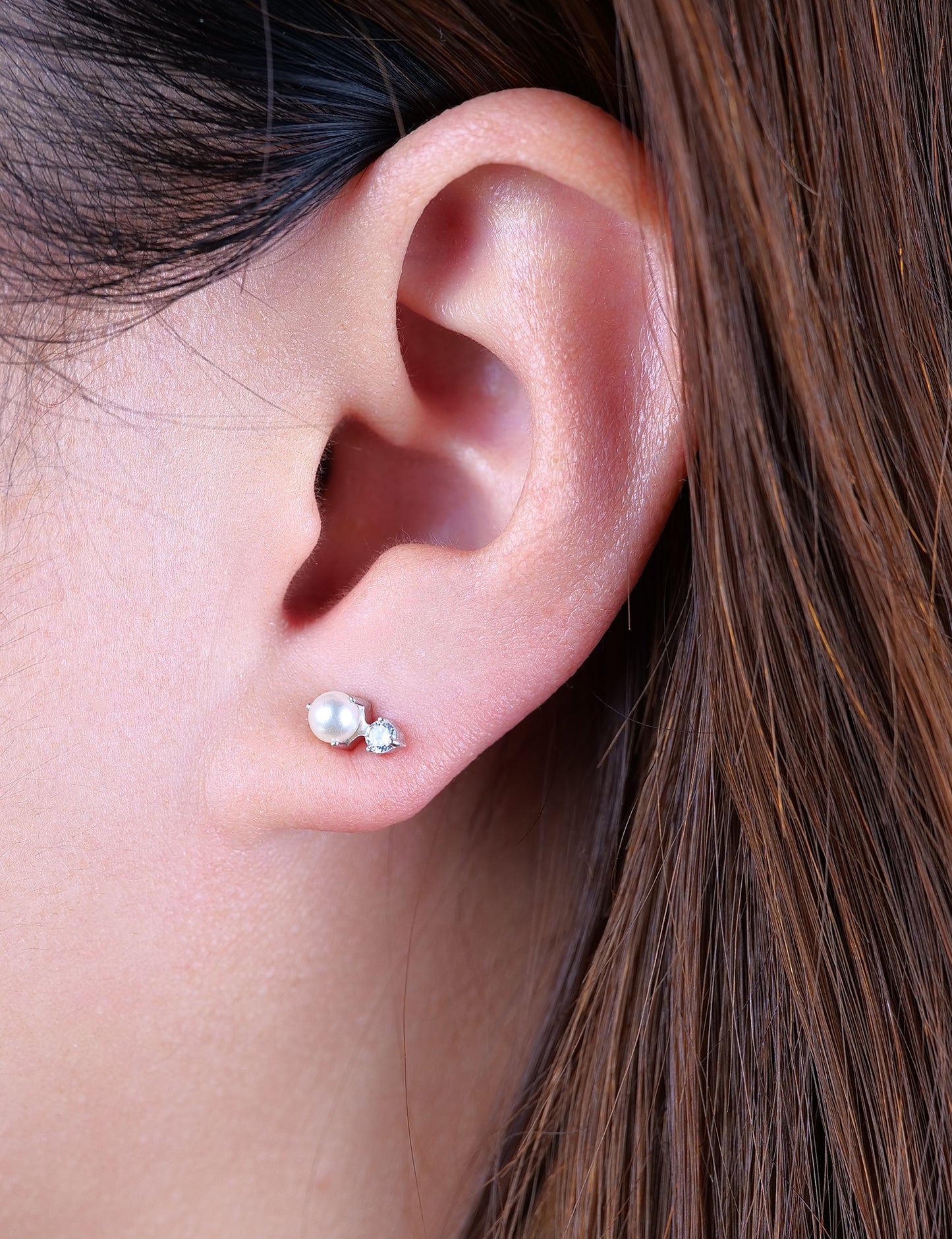 Pendientes hipoalergénicos de titanio puro Limerencia G23 | Joyería de titanio de grado implante CZ + Pearl F136 para orejas sensibles