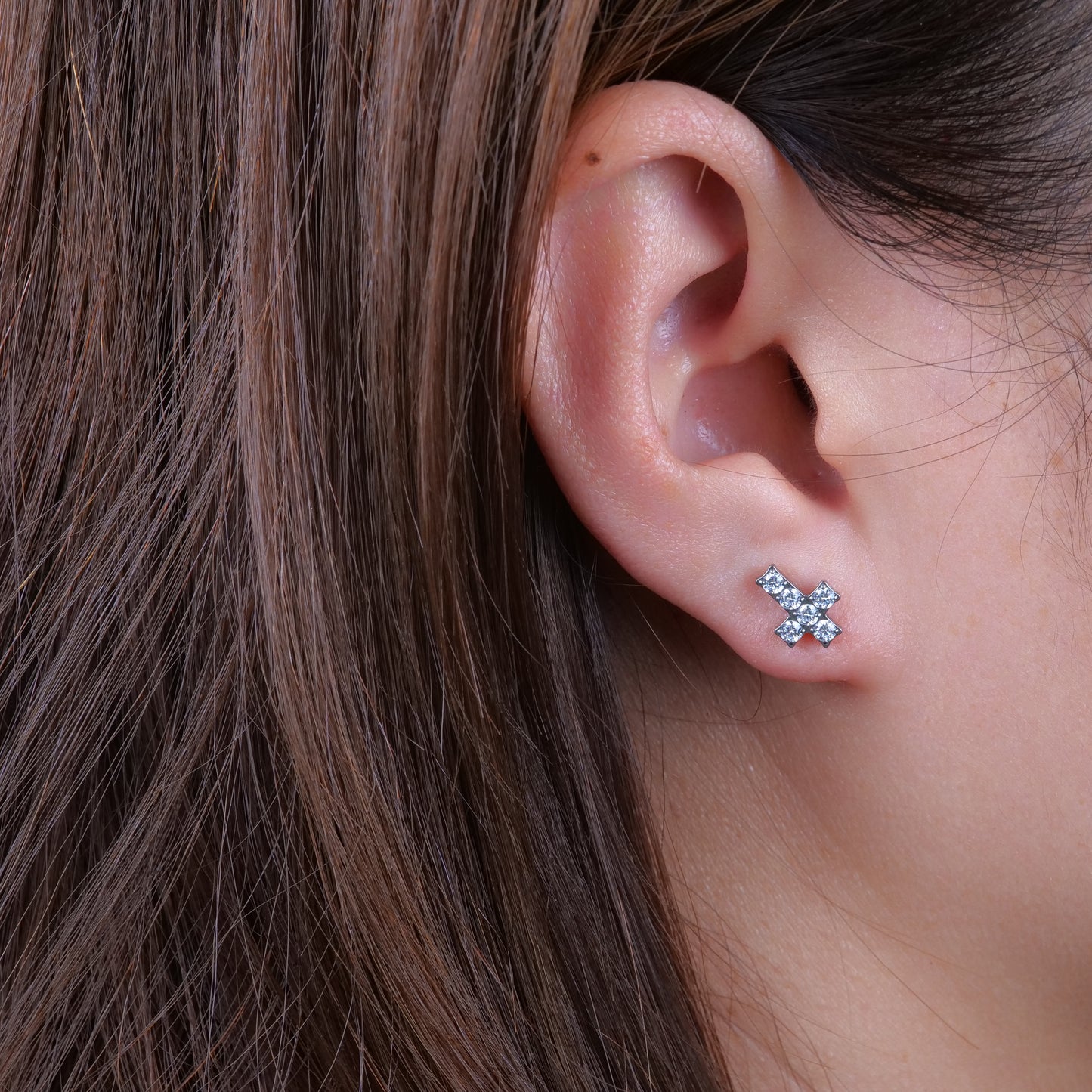 limerencia G23 Hypoallergenic 18g Flat Back Stud Earrings | F136 Implant Grade Titanium Press Fit Threadless Push Pop in Cartilage Helix Labret Lip Monroe Tragus Piercing Studs- Cross CZ