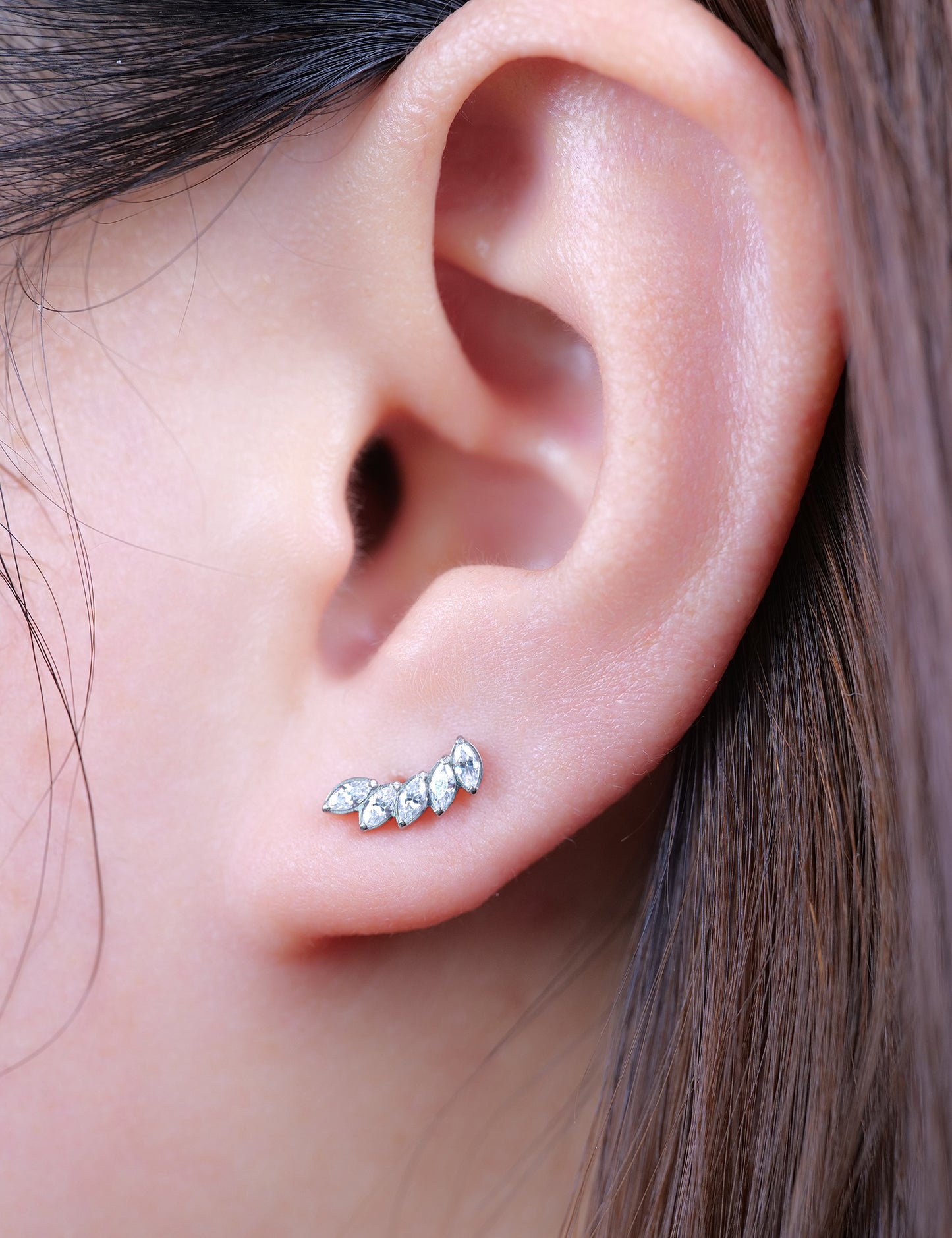 limerencia G23 Hypoallergenic 18g Flat Back Stud Earrings | F136 Implant Grade Titanium Press Fit Threadless Push Pop in Cartilage Helix Labret Lip Monroe Tragus Piercing Studs- Crystal Climber