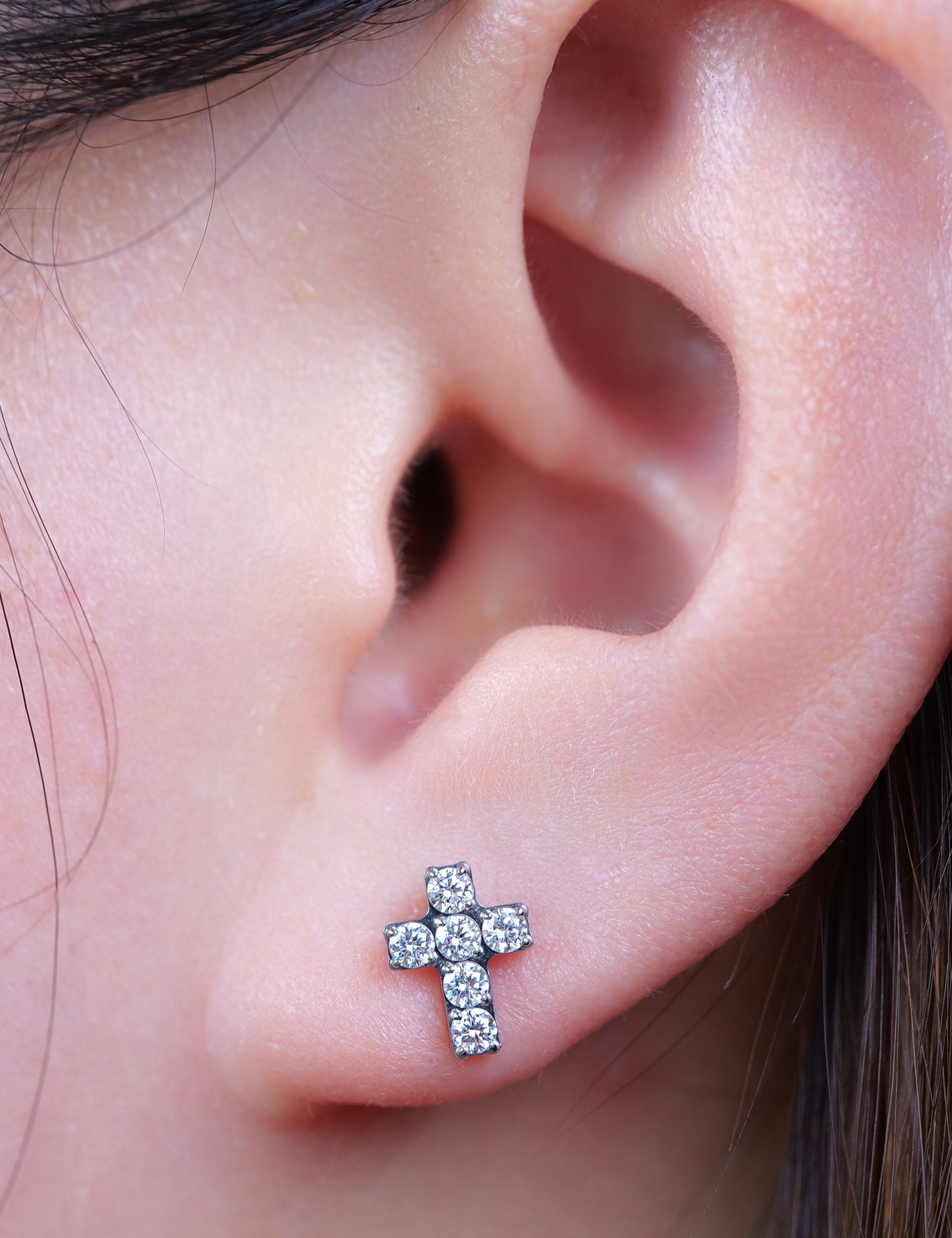 limerencia G23 Hypoallergenic 18g Flat Back Stud Earrings | F136 Implant Grade Titanium Press Fit Threadless Push Pop in Cartilage Helix Labret Lip Monroe Tragus Piercing Studs- Cross CZ