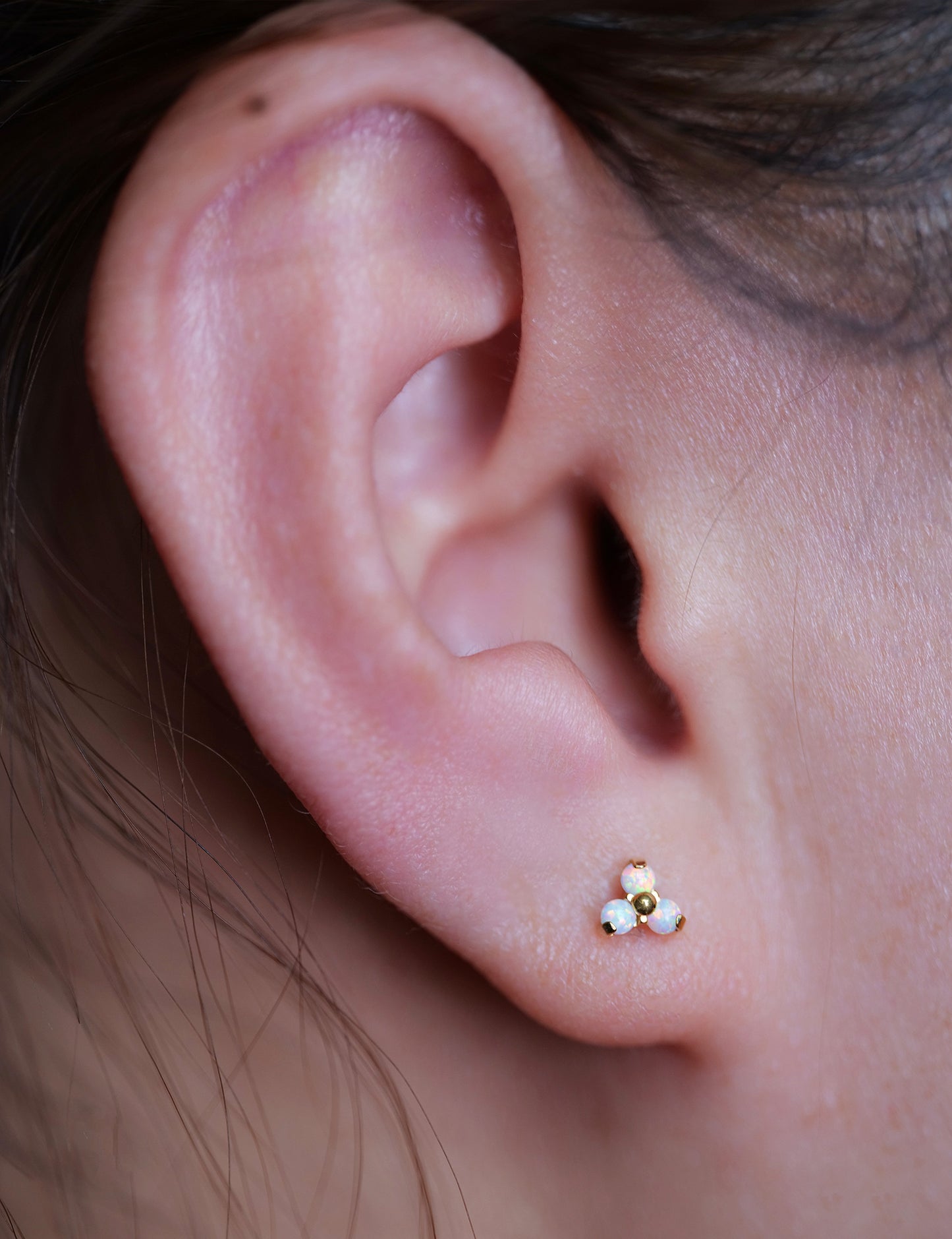limerencia G23 Hypoallergenic 18g Flat Back Stud Earrings | F136 Implant Grade Titanium Press Fit Threadless Push Pop in Cartilage Helix Labret Lip Monroe Tragus Piercing Studs- Trinity Opal