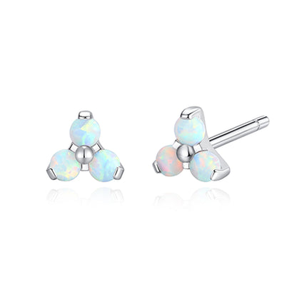 Boucles d'Oreilles Minimalistes en Titane Pur F136 Hypoallergénique Limerencia, Assemblage Triple Trinity Trèfle, Bijou de Piercing Grade Implantable G23 pour Oreilles Sensibles (Trinity Opale, Argenté)