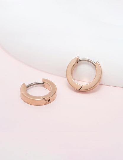Orecchini cerchio huggie in titanio puro G23 ipoallergenico Limerencia per donna, adatti orecchie sensibili (8 millimetri, colore oro)