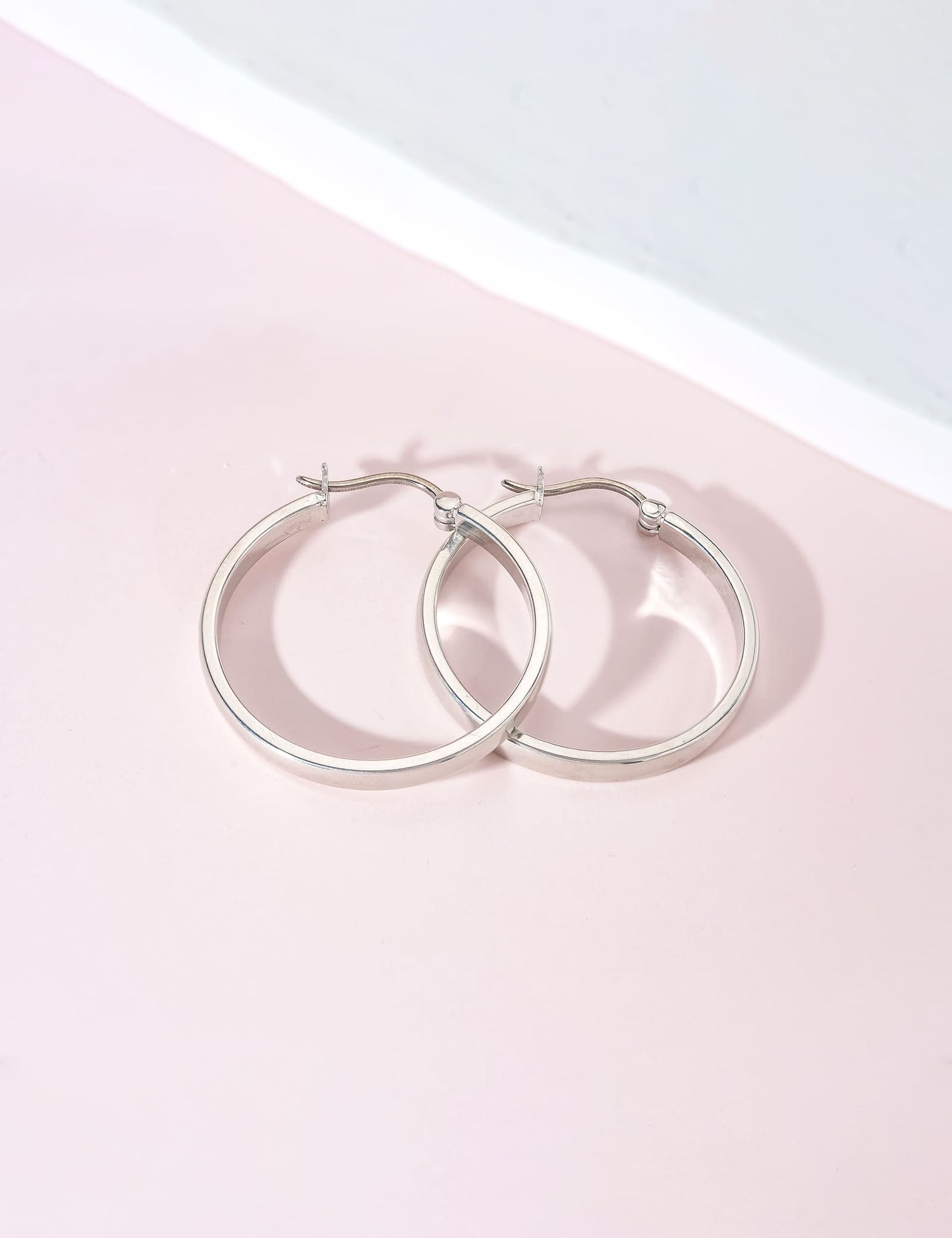 Orecchini cerchio in titanio puro G23 Limerencia ipoallergenici per donne con orecchie sensibili (senza pietre, 30 mm)