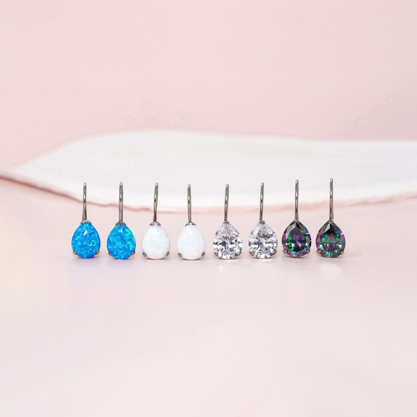 Boucles d'oreilles anneaux pendantes en titane pur hypoallergénique à zircon cubique Limerencia, boucles pendantes légères forme goutte d'eau à zircon cubique et opale pour femmes aux oreilles sensibles (Goutte d'eau, Opale blanche)