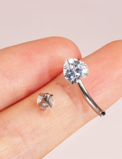 Anello ombelicale Limerencia 14G in titanio G23 con piccolo zircone a goccia, piercing ombelicale filettato interno da 10 mm (10 mm, piccolo cuore)