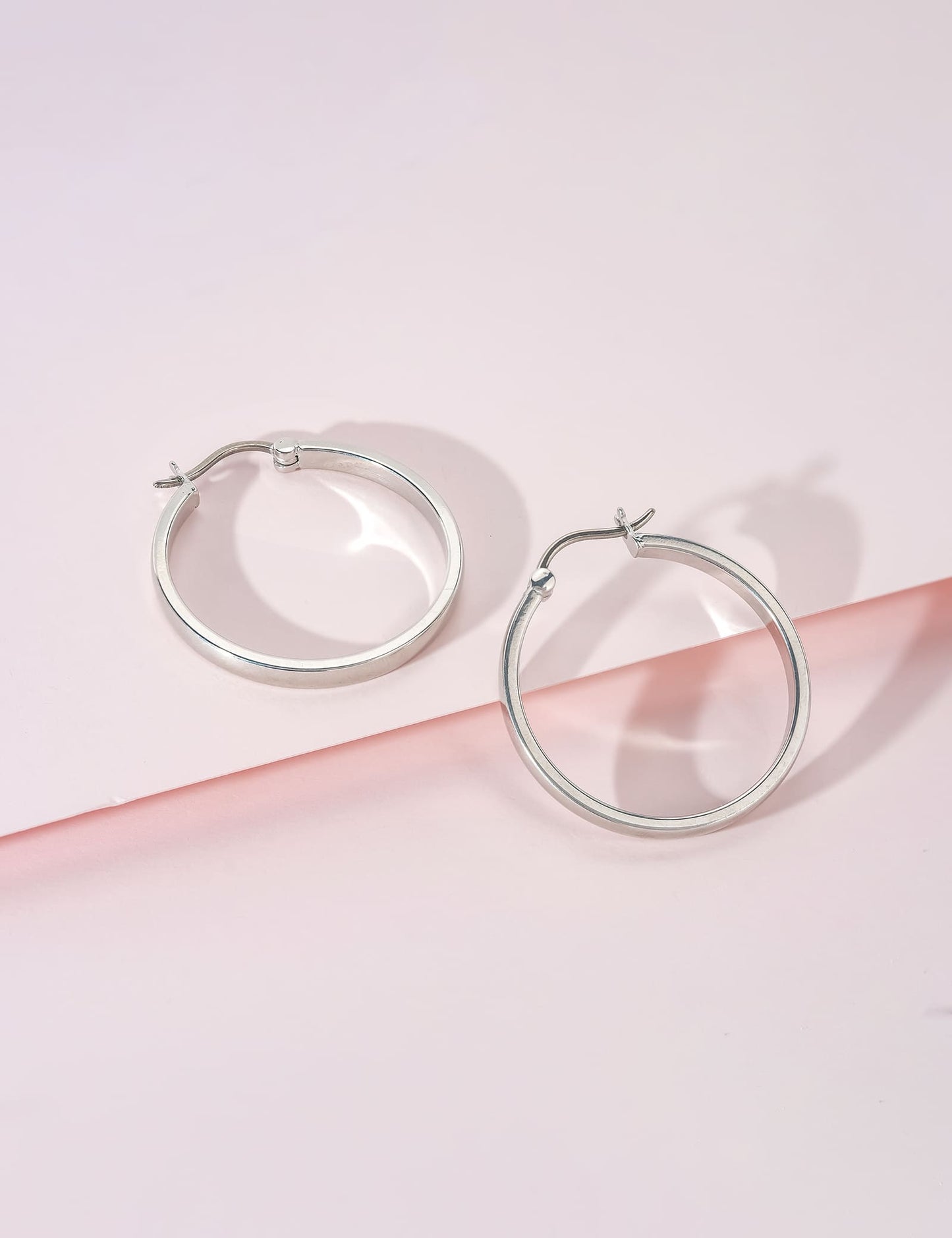 Orecchini cerchio in titanio puro G23 Limerencia ipoallergenici per donne con orecchie sensibili (senza pietre, 30 mm)