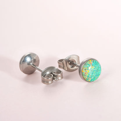 Limerencia Ohrringe aus reinem Titan, hypoallergen | Opal-Ohrstecker | Minimalistisch, Implantatqualität | Für empfindliche Ohren, filigraner Schmuck