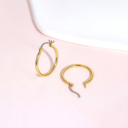 Solid titanium hoop earrings for daily wear
Sensitive ears hoop earrings nickel free