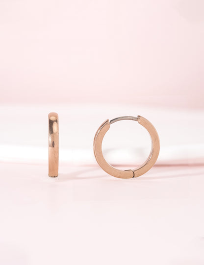Limerencia G23 Reiner Titan Hypoallergener Huggie-Creolen für Damen mit empfindlichen Ohren (12 Millimeter, Gold)