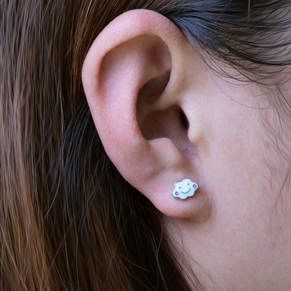 Limerencia Boucles d'oreilles à vis en titane de grade implantaire G23 hypoallergénique, tige de piercing F136 20G pour tragus, hélix, cartilage et oreilles sensibles (nuage souriant)