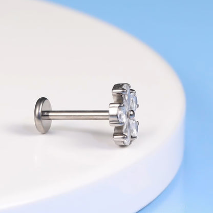 Limerencia F136 チタン 低アレルギー ボディピアス
18G 6mm/8mm/10mm トラガス・ヘリックス・コンク・軟骨・リップ対応
インプラントグレード 内ネジ式フラットバック フラワーモチーフ 1 個入り