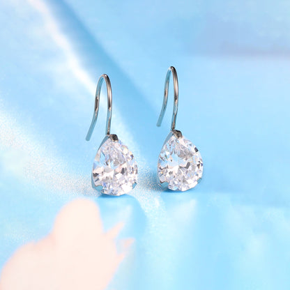 Boucles d'oreilles anneaux pendantes en titane pur hypoallergénique à zircon cubique Limerencia, boucles pendantes légères en forme de goutte d'eau à zircon cubique/opale pour femmes aux oreilles sensibles (Goutte d'eau, zircon cubique blanc)