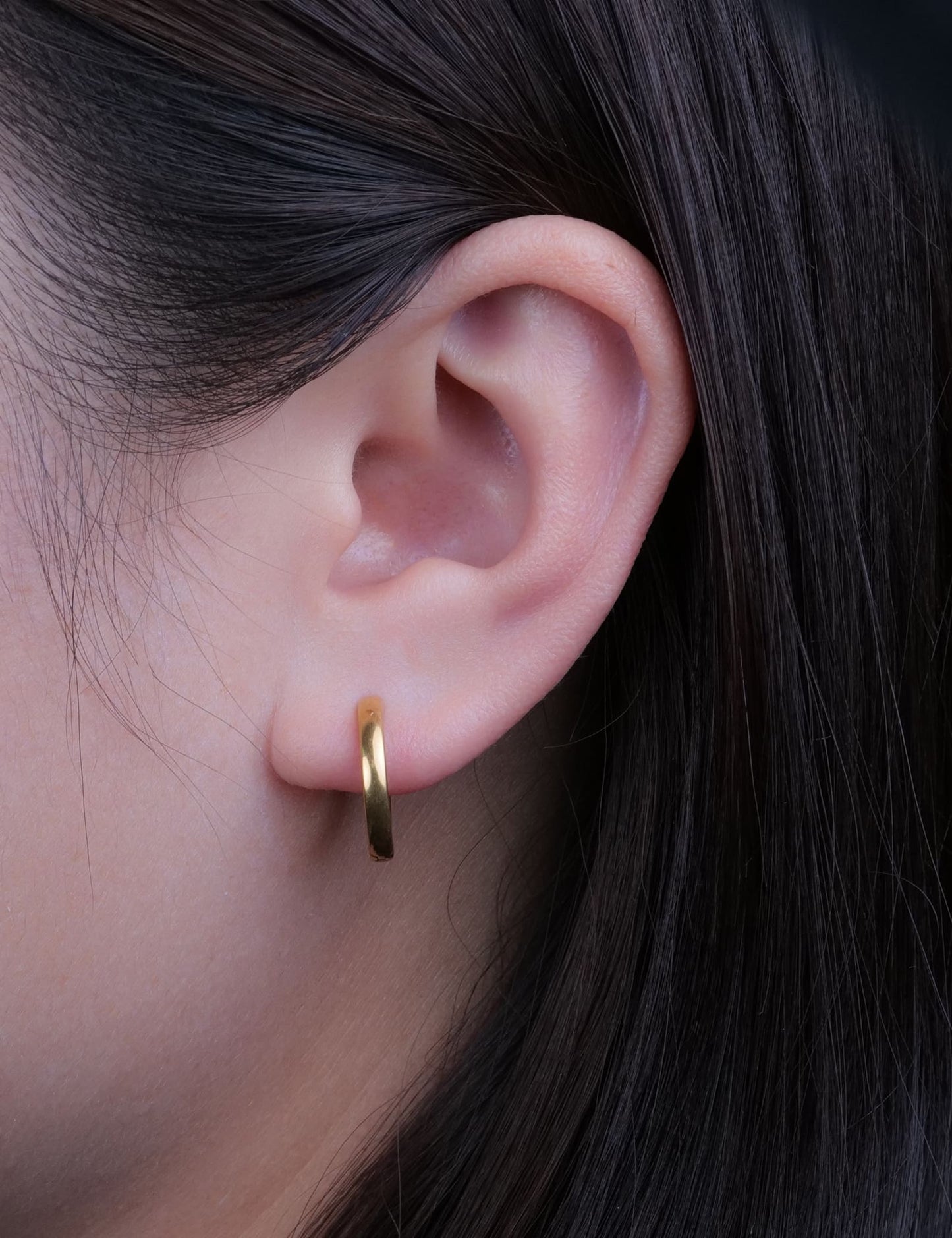 Orecchini cerchio huggie in titanio puro G23 ipoallergenico Limerencia da donna, ideali per orecchie sensibili (12 millimetri)