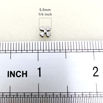 Limerencia Hypoallergene G23 Ohrringe aus reinem Titan, sicher für empfindliche Ohren, niedliche Tiersilhouetten, F136 Implantat-Titan für Frauen (vierblättriges Kleeblatt, Titan)