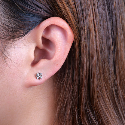 limerencia Joyería de perforación hipoalergénica de titanio puro F136, pendiente de tuerca de rosca interna de espalda plana de 18 g para cartílago/trago/hélice/caracola/nariz/labio (flor 1 pieza)