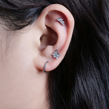 Limerencia Coppia Orecchini Piercing In Titanio ASTM F136 Senza Filettatura A Inserimento Rapido, Retro Piatto Ipoallergenico 20G 6mm 8mm Con Zirconi Cubici G23 Per Cartilagine, Helix E Trago