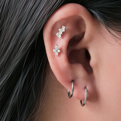 limerencia Joyería Hipoalergénica de Titanio Puro F136 para Perforaciones, Pendiente Stud de Rosca Interna con Parte Trasera Plana de 18g para Cartílago/Trago/Hélix/Concha/Nariz/Labio (flor 1 unidad)