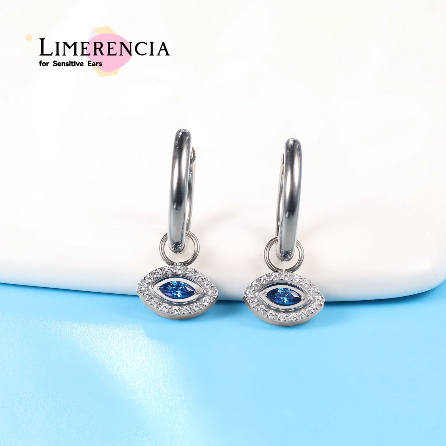 Limerencia Hypoallergene Ohrringe aus reinem Titan mit leichten Dangle Huggie-Ohrringen für Damen | Vertikaler Balken, Kreuz, Mond, Blitz | Zarte Ohrringe (Böser Blick)