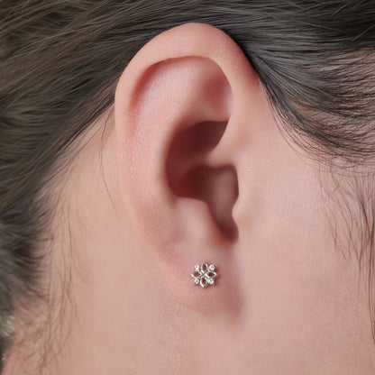 limerencia Joyería de perforación hipoalergénica de titanio puro F136, pendiente de tuerca de rosca interna de espalda plana de 18 g para cartílago/trago/hélice/caracola/nariz/labio (flor 1 pieza)