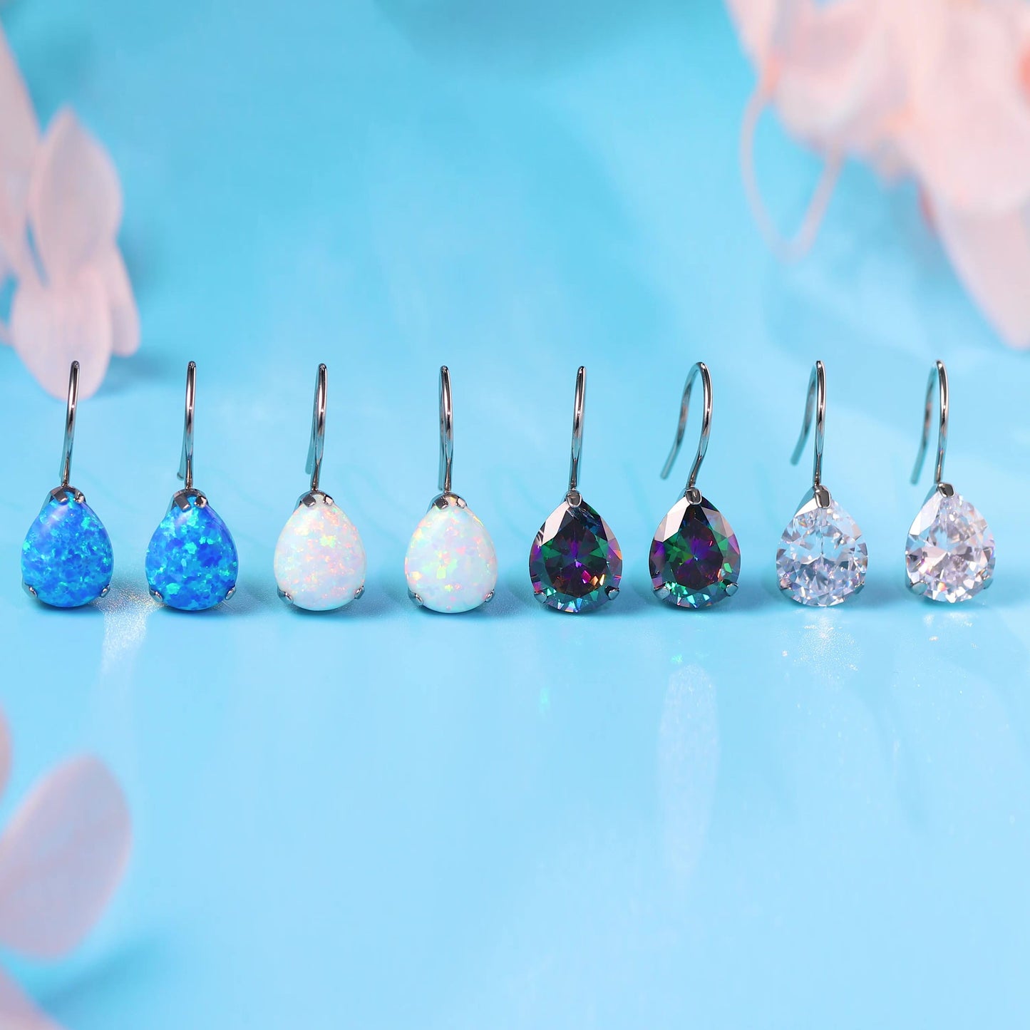 Boucles d'oreilles anneaux pendantes en titane pur hypoallergénique à zircon cubique Limerencia, boucles pendantes légères goutte d'eau en zircon cubique / opale pour femmes aux oreilles sensibles (Goutte d'eau, Opale bleue)