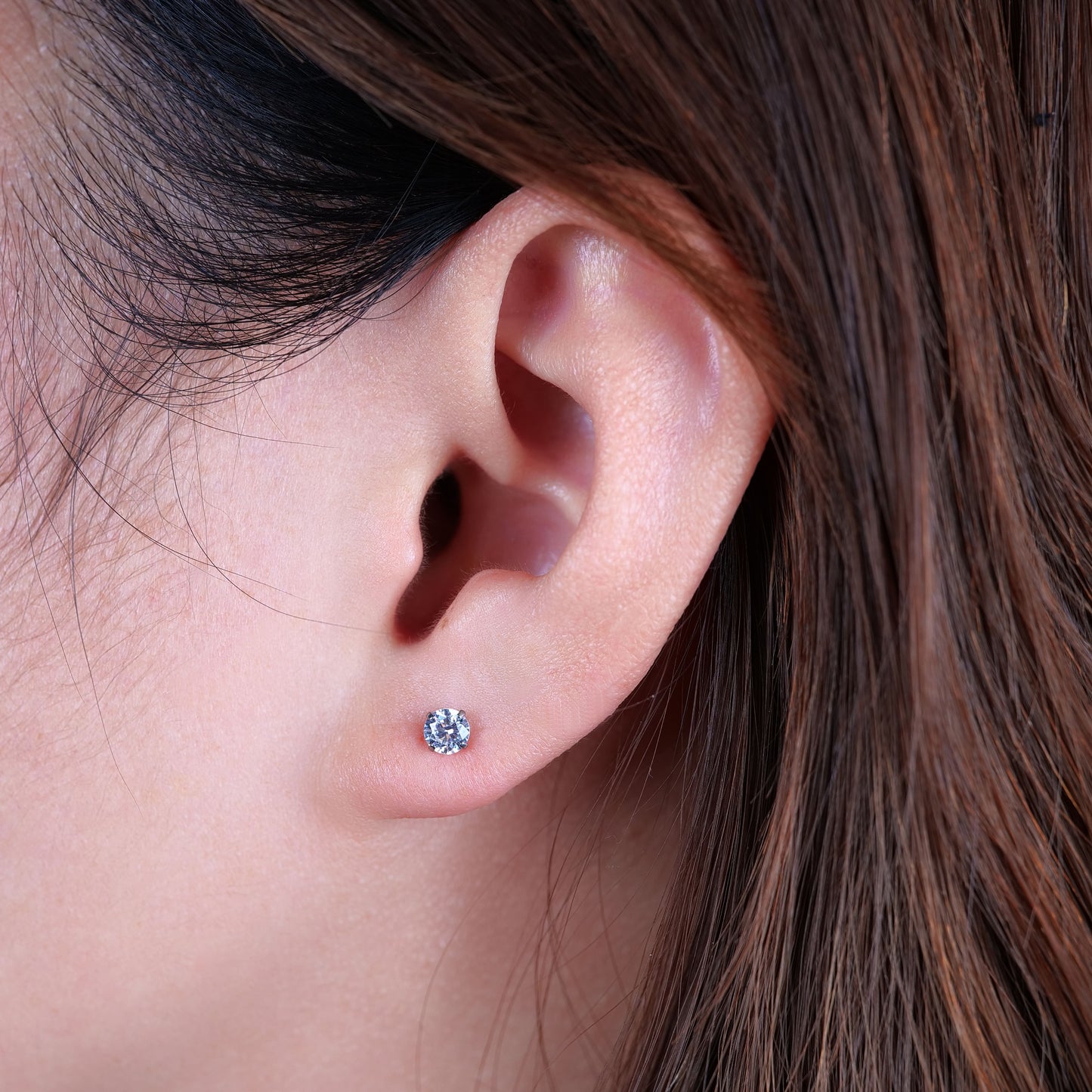 Gioielli piercing ipoallergenici in titanio F136 Limerencia, borchie filettate interne fondo piatto 18G 6mm 8mm 10mm per trago, elica, conca, cartilagine, naso e labbra (Zircone bianco 2mm)