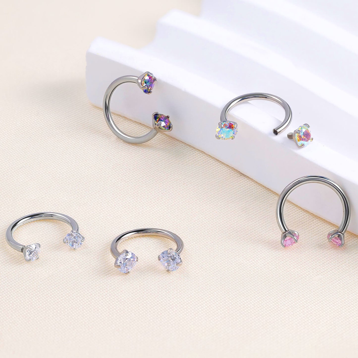 Anneaux de nez en fer à cheval Limerencia - Anneau de nez en titane avec zirconium 18G, demi-cercle pour femmes et hommes, anneaux pour septum, lèvre, cartilage, hélix, tragus et daith, bijoux de piercing