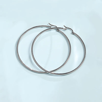 Boucles d'oreilles anneaux en titane TitanHeart hypoallergéniques - Grand anneau léger en titane pur médical grade G23 pour femmes aux oreilles sensibles (30mm)