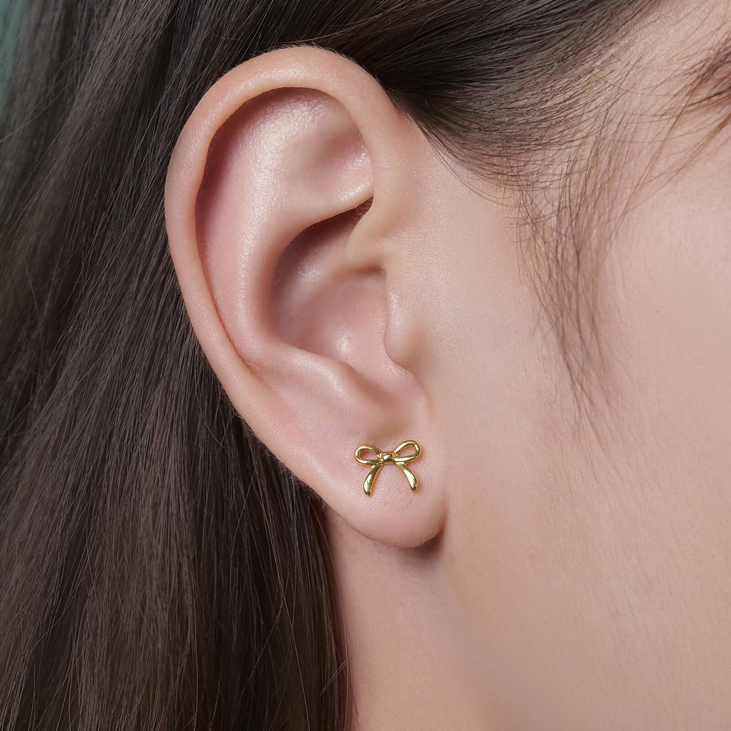 Limerencia Schleifen-Ohrstecker, F136-Titan kleine Schleifenohrstecker, süße Mini-Schleifenstecker in Gold- und Silberfarbe, ideal für Jugendliche und empfindliche Ohren