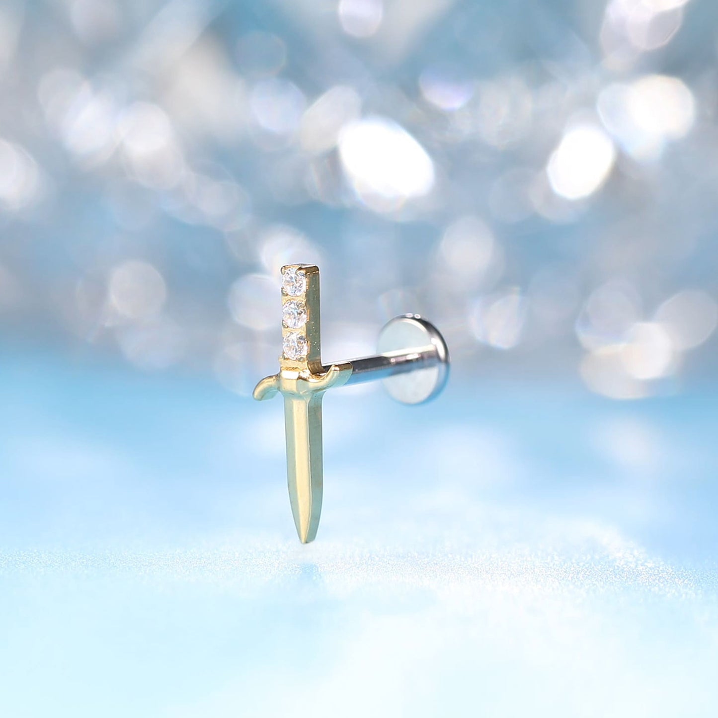 Limerencia Piercing Spada Pugnale Titanio F136 Ipoallergenico 20G 6mm 8mm Retro Piatto, Orecchini Senza Filettatura Inserimento G23 Grado Implantare per Trago, Cartilagine, Helix, Conchiglia e Medusa (1 Pezzo)