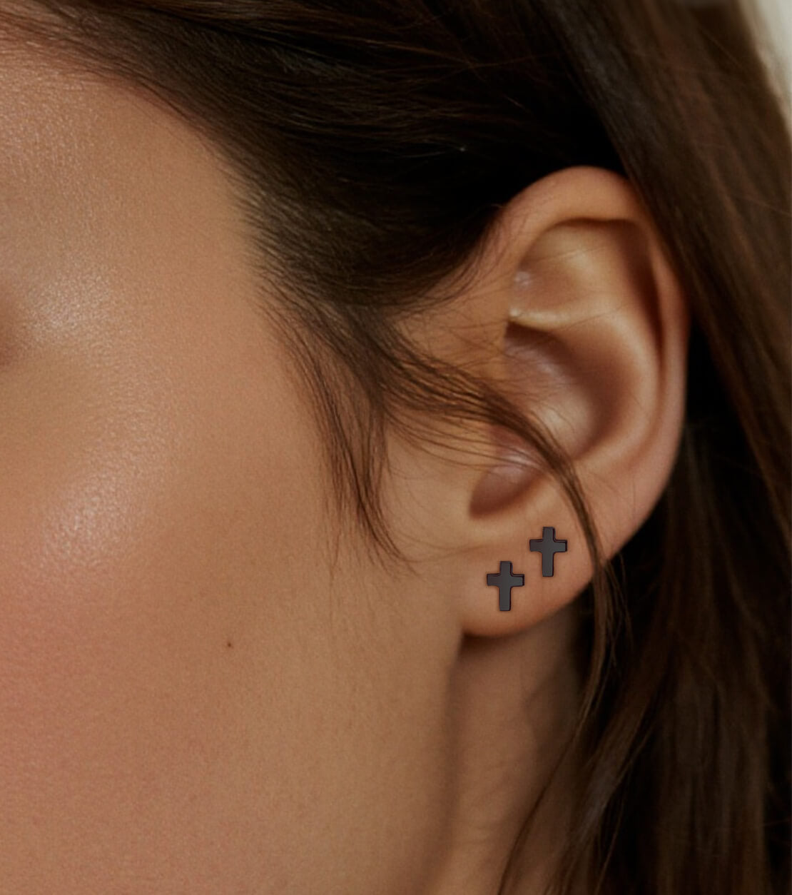 Pendientes de titanio Limerencia, pendientes hipoalergénicos para hombre y mujer con oídos sensibles, joyería minimalista, pendientes cruz planos para cartílago, diseño cruz