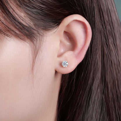 Limerencia インプラントグレードチタン モアサナイトスタッドピアス 男女兼用、18K ホワイトゴールドメッキ、D カラー VVS1 クラリティ ラウンドカット 低アレルギー性チタンスタッドピアス 敏感耳用