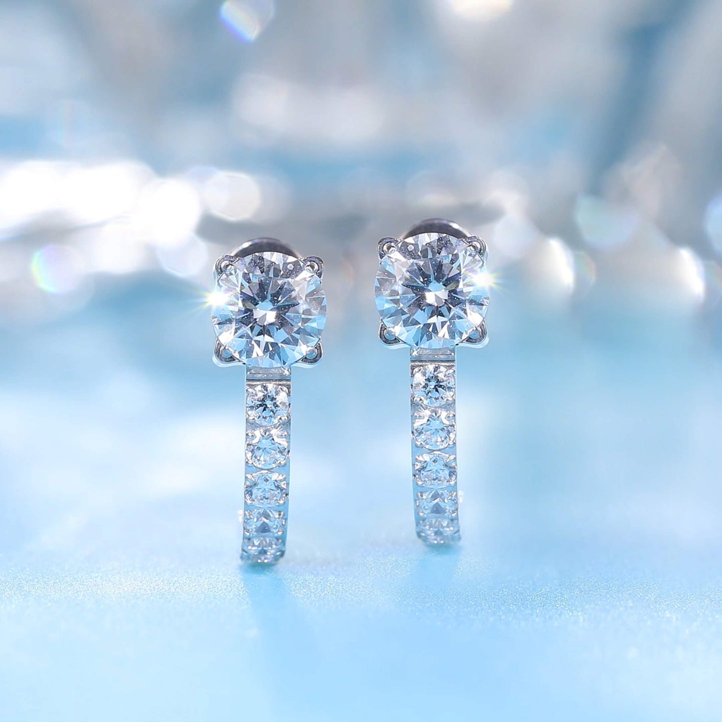 Orecchini huggie zircone con perno in titanio puro F136 ipoallergenico Limerencia | Piccoli orecchini cerchio per donna e uomo | Orecchini a perno leggeri alla moda per orecchie sensibili