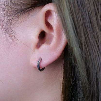 Limerencia Hypoallergenic Pure Titanium Pairs Small Huggie Hoop Earrings, Lightweight Cartilage Hoops Small Cubic Zirconia Cuff Earrings Mini Piercing Jewelry for Women (8mm, No stones)