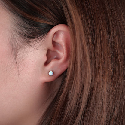 Limerencia Ohrringe aus reinem Titan, hypoallergen | Opal-Ohrstecker | Minimalistisch, Implantatqualität | Für empfindliche Ohren, filigraner Schmuck