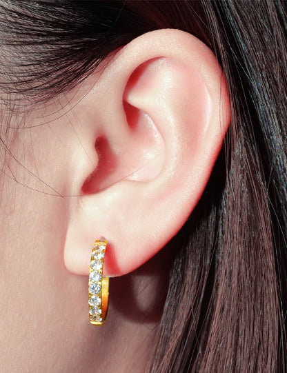 Sleepable comfortable circle earrings
Shine retaining titanium earrings