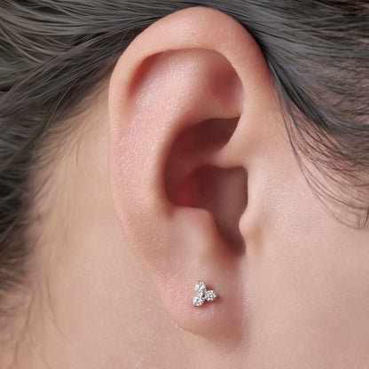 Bijoux de piercing hypoallergéniques en titane F136 grade implantable Limerencia, clous à filetage interne dos plat 18G 6mm 8mm 10mm pour tragus, helix, conque, cartilage, nez et lèvre (transparent)