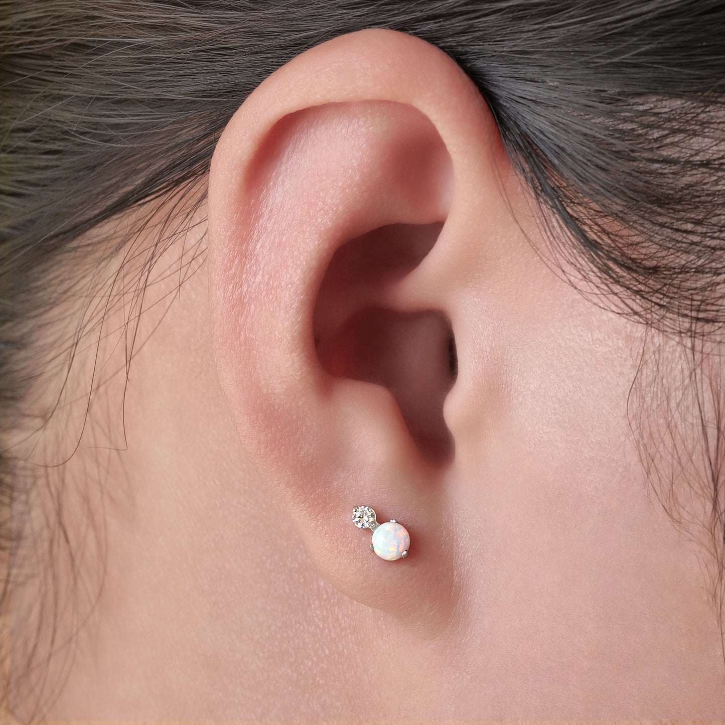 Orecchini in titanio puro G23 Limerencia ipoallergenici | Gioielli in titanio grado impiantabile F136 per orecchie sensibili (Zircone + Opalo Bianco)